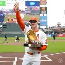 Well deserved Gold Glove for Matt Chapman for last year. On his way to another with the Giants for sure…