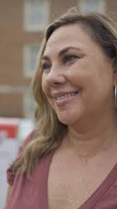 Teri Benoit's Instagram, Twitter & Facebook