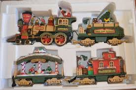 Vintage 1997 New Bright Christmas The Holiday Express Animated Train Set No 380 Newbrightindustrialcoltd Holiday Train Set Holiday Express Train