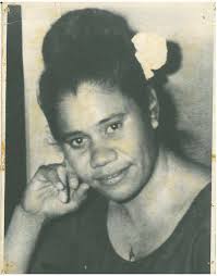 WOMEN OF THE ISLANDS