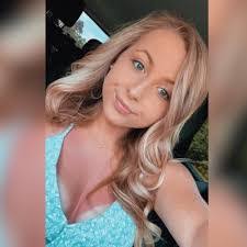 Hannah Padgett's Instagram, Twitter & Facebook