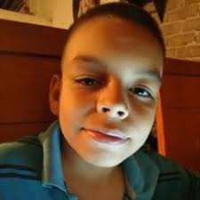 Stream Irvin Perez music