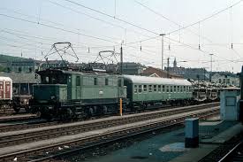 Damals In Franken Altbauloks In Den 80ern Teil 2 31 B Eisenbahnforum Der Region Mittelrhein Eisenbahn Alte Zuge Modelleisenbahn