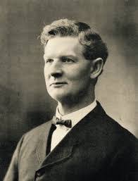 Earl Shields's Instagram, Twitter & Facebook