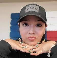 Selina Haywood's Instagram, Twitter & Facebook