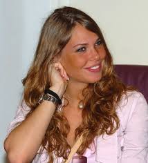 Ilary blasi (roma, 28 aprile 1981) è una conduttrice televisiva, showgirl e attrice italiana. Ilary Blasi E Francesco Totti Si Ri Sposano Panorama