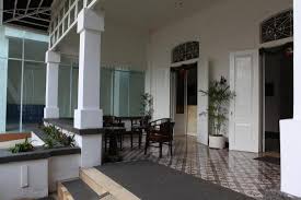 Ajian mantra jawa kuno yang terbukti ampuh. Teras Rumah Kuno Dengan Lantai Teraso Bermotif Picture Of The Alimar Hotel Malang Tripadvisor