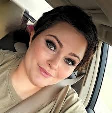 Amber Gaskin's Instagram, Twitter & Facebook