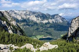 I tyskland vil øjnene i den grad åbnes for kultur, hyggelige landsbyer og en helt vidunderlig natur, hvor søer er omkranset af dybgrønne skove og prægtige bjerge. Tyskland Berchtesgaden Natur Gratis Foto Pa Pixabay