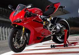 Red 2016 Ducati Panigale S 3 On The Tracks Ducati Ducati Panigale Ducati 1199 Panigale