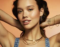 New large in original box Samuel 9ct