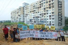 Paramount miami worldcenter condo tower is a preconstruction project that will take place in miami downtown. Residents Stage Protest Against Access Road Citizens Journal Malaysia