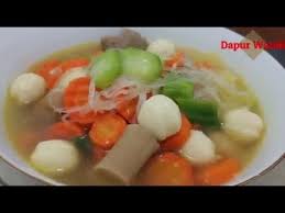 Coba resep sup bening oyong wortel bakso sebagai menu istimewa akhir pekan ini. Resep Sup Oyong Bakso Soun Istimewa Youtube