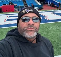 Happy birthday to our Associate Head Coach, Ebony Gilliam! 🎉 #EMAW👌