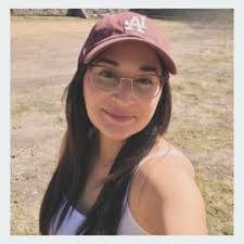 Angela Wininger's Instagram, Twitter & Facebook