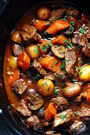Slow Cooker Beef Bourguignon Has Crazy Tender Melt In Your Mouth Beef And Hearty Veggies Slow Co In 2020 Beef Bourguignon Beef Bourguignon Recipe Slow Cooker Beef Stew