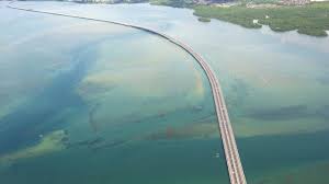 Jembatan terpanjang di dunia dan beberapa jembatan terindah di indonesia dan dunia. 5 Jalan Tol Di Atas Air Terpanjang Di Dunia