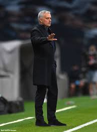 Since everyone plays possessional football and presses nowadays. Jose Mourinho Style Doesn T Matter If He Wins Spurs Trophy Former Premier League Defender
