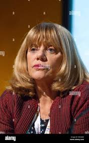 Elsa osorio hi-res stock photography and images