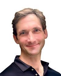 Maria Hooper's Instagram, Twitter & Facebook