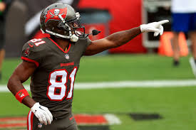 Is it time to ask ourselves if antonio brown will start the season on an nfl team, much less the buccaneers? Rapoport Bucs Offer To Antonio Brown May Only Be A Prove It Deal Bucs Nation