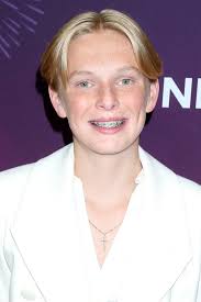 12,374 Wilson Stock Photos