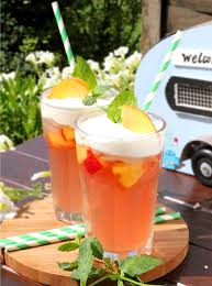 Die abgeordneten wollen alkoholische getränke von den neuen regeln ausnehmen. California Sour Mit Pfirsichen Werbung Kuchendeern