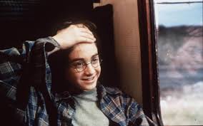 Harry Potter S Scar Isn T A Lightning Bolt But The Hand Motion Used To Cast The Killing Curse Avada Kedavra I made an edit of all the verbal pronounced avada kedavras. cast the killing curse avada kedavra