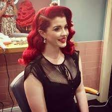 This is one of the most stylish short rockabilly hairstyles that is easy to create, pink demonstrates how there are rooms to glam up a classy pompadour. Scarlett Luxe On Instagram When You Can T Stop Staring At Your Own Hair It Could Only Be A Retro Hairstyles Vintage Hairstyles Rockabilly Hair