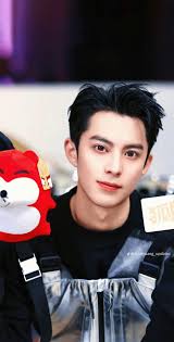 They are happy to survive Elizabeth's nightmare. Lorenzo was afraid for  Aurora. He told her he wants a life with her but to avoid her having issues  they will not make love