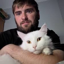 Hi everyone I got a small printer and I was wondering if there is a program  where I can split a helmet in half and make it in 2 separate files and