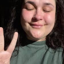 Lauren Briscoe's Instagram, Twitter & Facebook