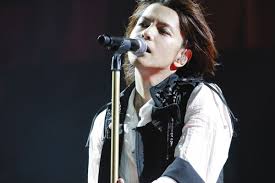 The members will be working on their solo projects, which includes the new duo, vamps, which consists of hyde and kaz (oblivion dust), who was also the guitarist on tetsu's solo project in 2001. Hyde The Range Planet