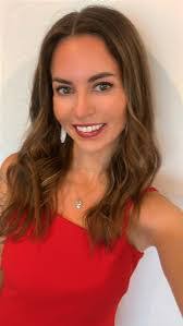 Jennifer Hatley's Instagram, Twitter & Facebook