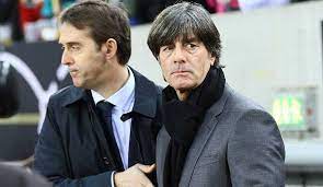 The euro 2016 games caught joachim low being pretty inappropriate on camera. Dfb Lasst Joachim Low Zeit Fur Emotionale Distanz Goldene Brucke Zum Rucktritt