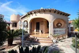 Welche klimaanlage eignet sich für zuhause? Gepflegte Villa Mit Gemeinschaftspool 3 Schlafzimmer 2 Badezimmer Kamin Und Klimaanlage In Els Poblets Auf Kleinanzeigen De