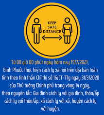Sáng nay mẹ cậu mặc quần lửng, giày thể thao, đá cầu ở công viên xong thì xõa tóc ngồi quán cà phê với một trong những người đàn ông của bà, cũng có thể là cha cậu. Wp Buhnimghxrm