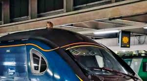 Kuala lumpur:kerajaan persekutuan memberi kelulusan bagi skim keretapi untuk seksyen a projek laluan rel pantai timur (ecrl). Kereta Api