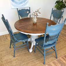 Runder Tisch Und Stuhle Bauernmobel Blaue Esszimmerstuhle Mit Esstisch Aus Eichenholz Auszi Round Table And Chairs Blue Dining Chair Oak Table And Chairs