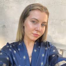 Sarah Dell'Isola Marketing Assistant