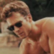 Glen Newell's Instagram, Twitter & Facebook