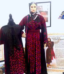 Some of the most common dishes of the cuisine are kibbeh (made of bulgur, finely ground meat, minced onions, and spices), hummus, tabbouleh (levantine vegetarian salad), fattoush (syrian or lebanese bread salad), baklava (rich, sweet dessert pastry), sujuk (a spicy sausage), etc. Syrian Traditional Dress Pasteurinstituteindia Com