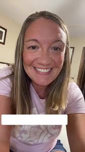 Elizabeth Castaldi's Instagram, Twitter & Facebook