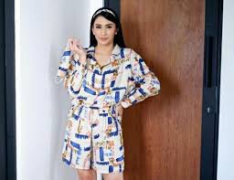 Gaya ootd tyas yang diunggah di media sosial juga tak luput dari sorotan. Tyas Mirasih Suami Cuek Nyebelin