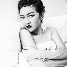 ♚ Devi Mariana ♚ (@DeviMariana23)