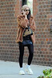 This Is The Fall Winter Sneaker Outfit Every Nyc Girl Needs In Her Life Winter Sneakers Outfit Nyc Girl Sneakers Fashion Outfits