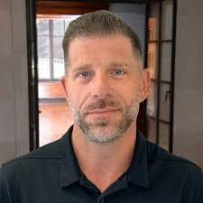 Matt Clemens's Instagram, Twitter & Facebook