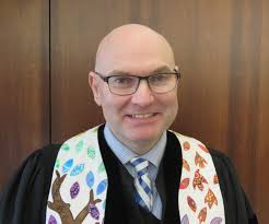 Kelly Sprinkle's Instagram, Twitter & Facebook