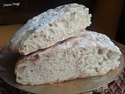 Pane fatto in casa, una ricetta veloce per un pane senza impasto che si prepara solo con 1 cucchiaio, senza neanche sporcarsi le mani, in meno di 10 minuti. Pane Fatto In Casa Veloce Semplice E Buonissimo A Tavola Con Lia