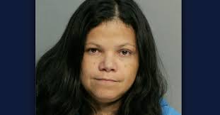 Julissa Aviles's Instagram, Twitter & Facebook